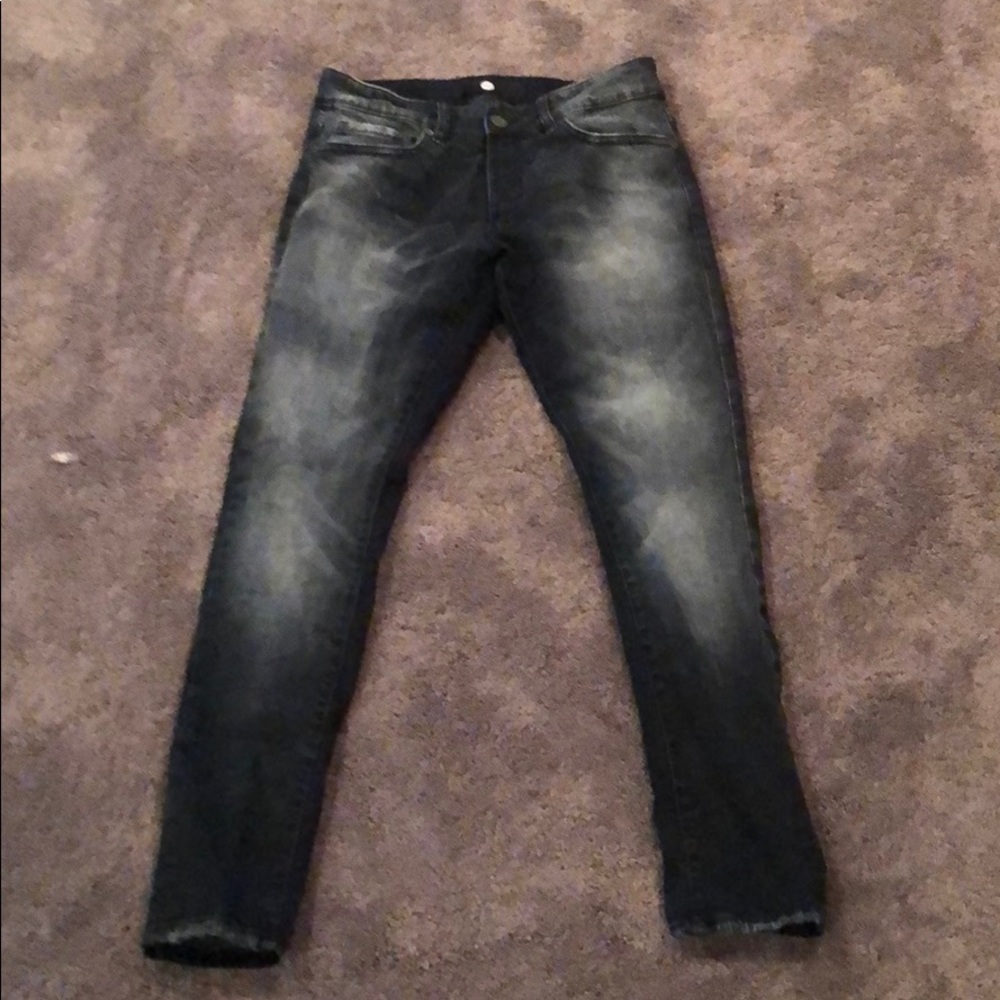 Blue skinny jeans